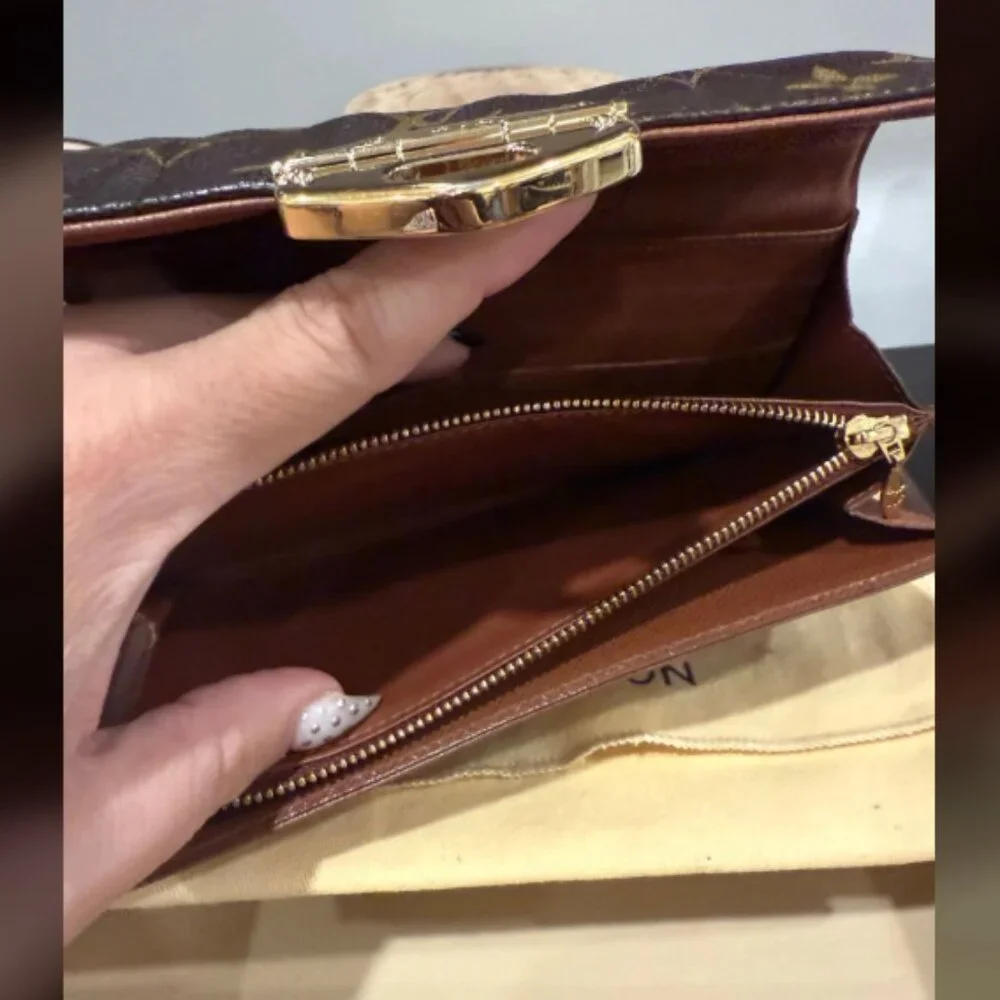 ‼️SALE‼️ Louis Vuitton | Monogram Sarah Etoille, Wallet w/Box & Dusty - Picture 3 of 5